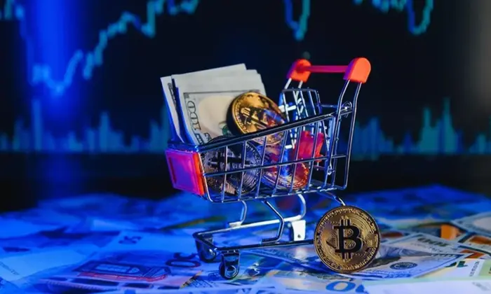 Analyzing Bitcoin Trends with FintechZoom